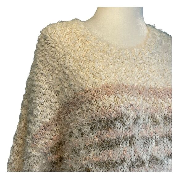 SO Oversized Crewneck Eyelash Knit Sweater Cream Pink Tan  M - Picture 2 of 7
